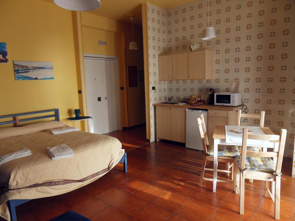 Leucosia Bed & Breakfast Салерно Номер фото
